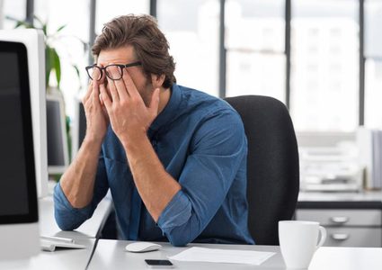 5 أطعمة للتخلص من علامات إجهاد العين في رمضان