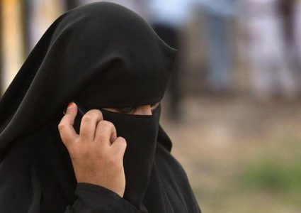 رفضت عرضه للزواج فأشعل النار بجسدها