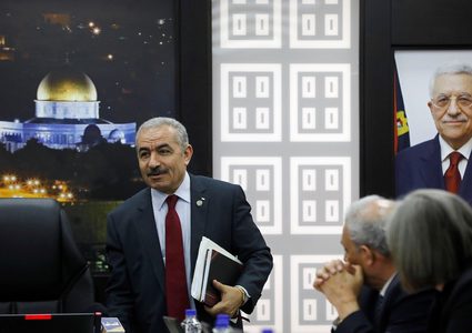 اشتية: الأشهر الثلاثة القادمة قد تكون صعبة