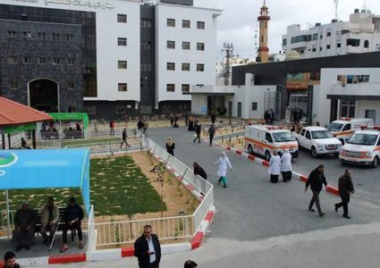 ربط مستشفيات في غزة بخطوط كهرباء دائمة