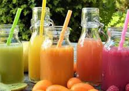 العصائر الطبيعية في شهر رمضان .. فوائدها وأضرارها