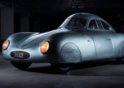 سيارة بورشه الأقدم في التاريخ للبيع.. والسعر فلكي