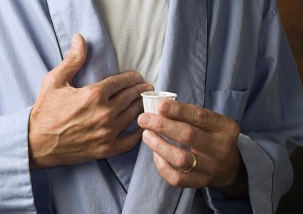 أسباب الاصابة بارتجاع المريء بعد الافطار