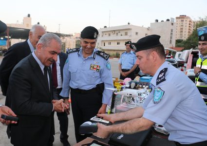 اشتية يصدر تعليمات بشأن مُطلقي النار بالأعراس والمناسبات