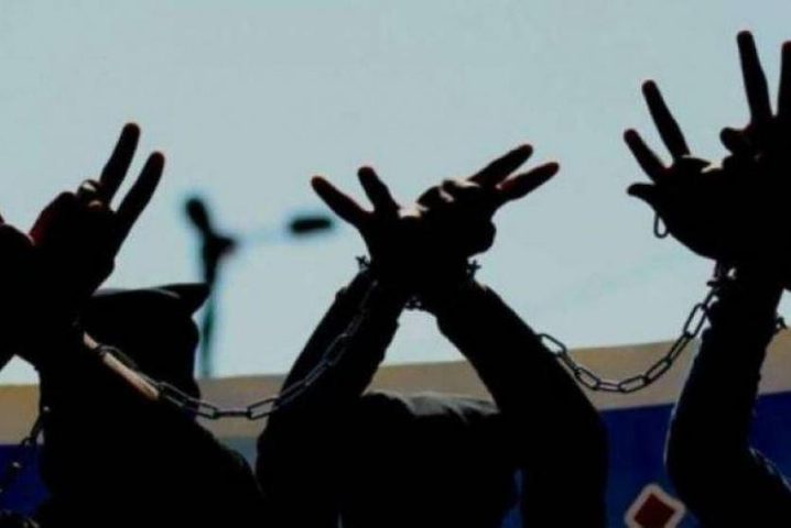 ثلاثة أسرى من الخليل يواصلون الإضراب المفتوح عن الطعام