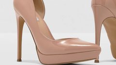 عقوبة مخففة لشابة طعن مراهقا بكعب حذائها !