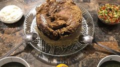 الملوخية والمقلوبة تتربعان على عرش موائد الصائمين في غزة