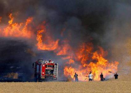اعلام عبري : عودة الحرائق لمستوطنات غلاف غزة من جديد