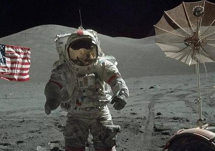 أول امرأة تهبط على القمر في 2024