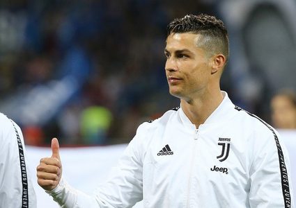 رونالدو يتبرع لإطعام الصائمين في فلسطين