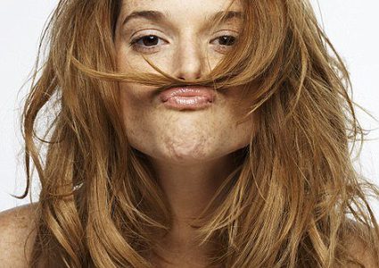 تعرف على أسباب زيادة شعر الجسم والوجه عند السيدات..؟!