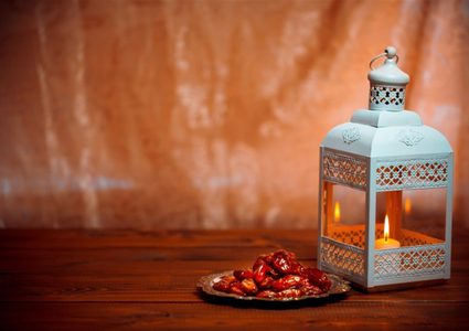 أطعمة تنظف أسنانك في رمضان