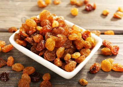 8 فوائد خاصة بتناول الزبيب في شهر رمضان