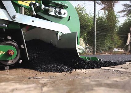 أمريكا تستغل إطارات السيارات في تعبيد الطرق