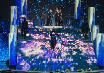 مادونا "ترفع" علم فلسطين في قلب تل أبيب