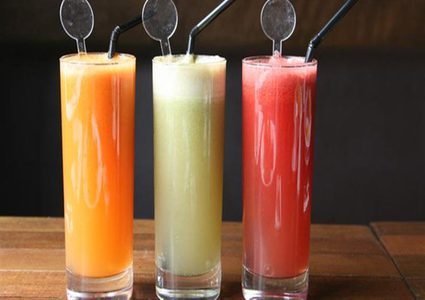 عصائر طبيعية تعوض السوائل خلال الصوم