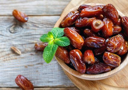 الإفطار على التمر سنة وليس واجباً‏