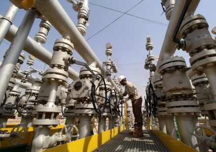 النفط يرتفع إثر اجتماع "أوبك"