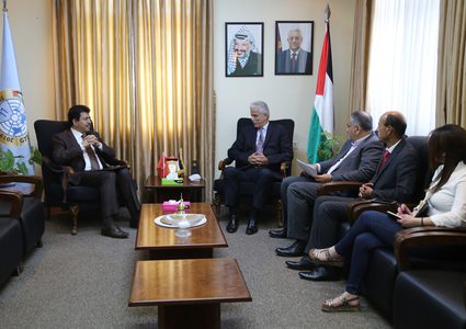 وزير التربية يتسلم رسالة من نظيره التونسي تؤكد على أصالة التعاون