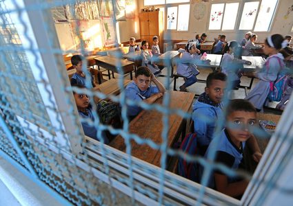 القدس: سجن عريس و3 شبان بتهمة "المشاركة بحفل زفاف"