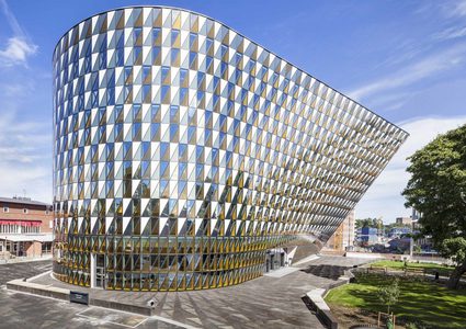 مهندس فلسطيني يفوز بالجائزة الذهبية لأفضل تصميم معماري