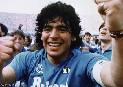 مارادونا يطالب بمقاطعة فيلم عن حياته.. ويغضب من العنوان