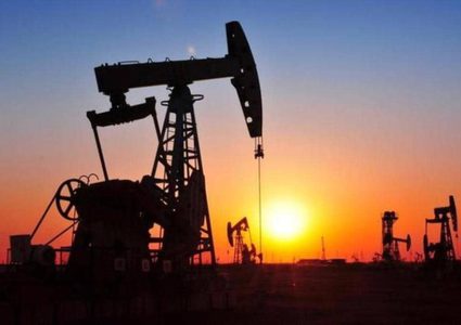التوتر الأميركي الإيراني يرفع النفط