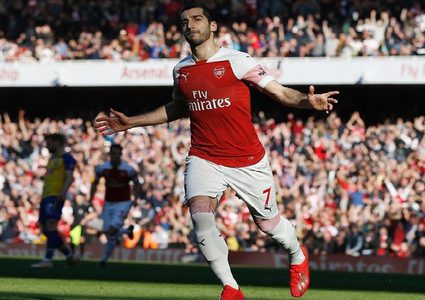 السياسة تبعد مخيتاريان عن نهائي الدوري الأوروبي