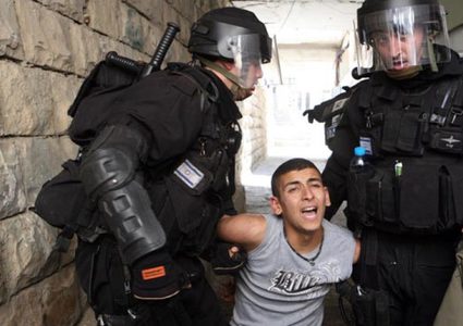 شهادات قاسية لأسرى وأطفال نُكل بهم خلال عملية اعتقالهم