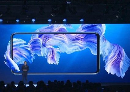 رغم الضغوط الأمريكية.. "هونر" تتحدى وتكشف عن أحدث هواتفها!