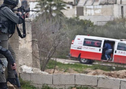 تقرير: "إسرائيل" ترتكب جرائم مركبة بحق القطاع الصحي الفلسطيني