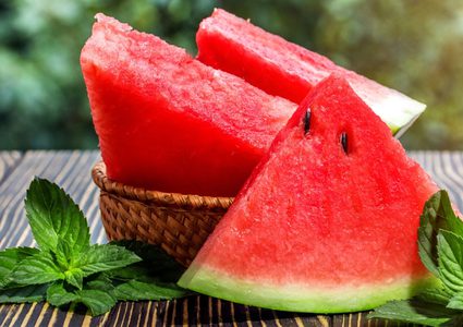 دراسة: المصريون القدماء أكلوا البطيخ قبل آلاف السنين