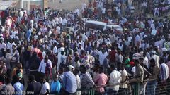 قوى الحرية والتغيير تدعو لمسيرة مليونية اليوم في السودان