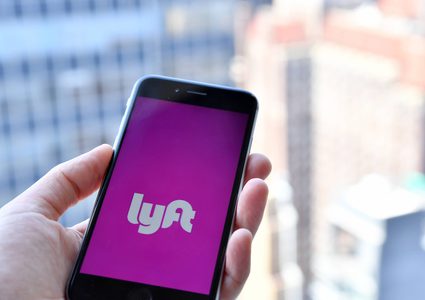 شركة "Lyft" تطلق مزايا جديدة لسلامة الركاب