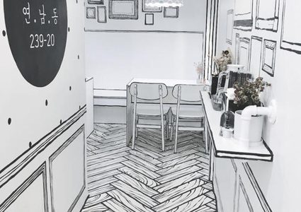 مقهى كوري يجعل زبائنه شخصيات للقصص المصورة