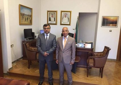 الدكتور عياش يلتقي سفير دولة الكويت في رومانيا