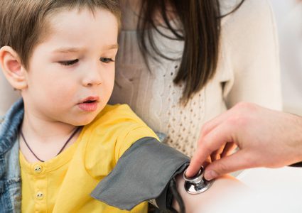 دراسة: المبيدات الحشرية تؤدي لاصابة الاطفال بمرض ارتفاع ضغط الدم