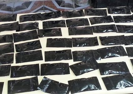 نابلس: الشرطة تقبض على مشتبه به بحوزته نصف كغم مخدرات