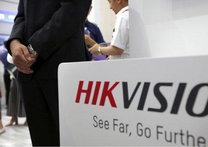 الولايات المتحدة قد تستهدف شركتين صينيتين عملاقتين