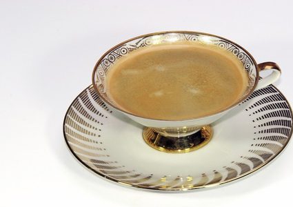 دراسة تكشف قدرة القهوة بالتأثير على الأمعاء