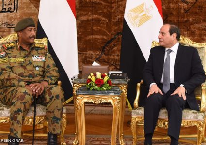 البرهان يجري مباحثات مع السيسي في القاهرة