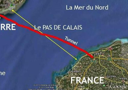 محكمة فرنسية قضت بالسجن لبائع قوارب ساعد مهاجرين