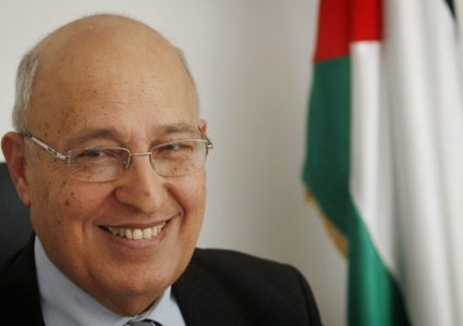 شعث: ورشة البحرين تسعى لتقديم "رشوة مالية"