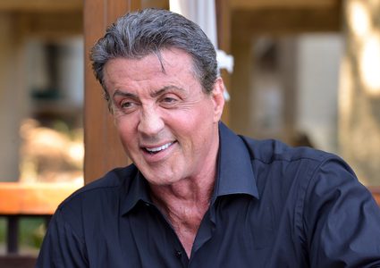 ستالون: شوارزنيغر كشف سوء وضعي وإعاقة كادت تحرمني من التمثيل