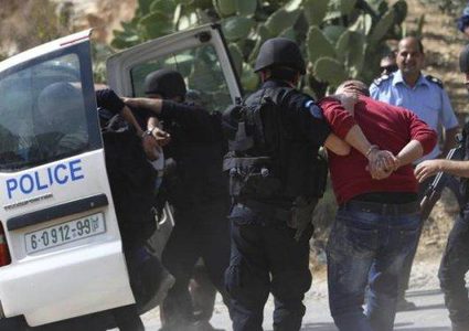 القبض على تجار مخدرات احتجزوا رهائن داخل مخيم الجلزون