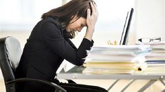 لماذا النساء أكثر إجهادًا من الرجال؟