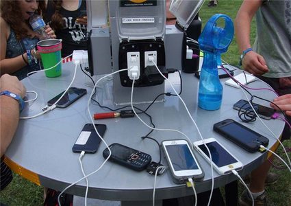 ما هي خطورة شحن الهواتف في الاماكن العامة ؟