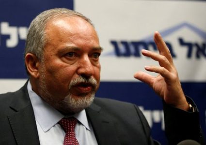 سبب مقاطعة ليبرمان لاجتماع الأحزاب مع نتنياهو