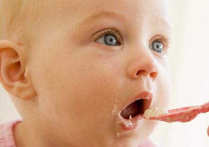 دراسة: بكتيريا أمعاء الجنين تحدد نوع الحساسية التي سيعاني منها