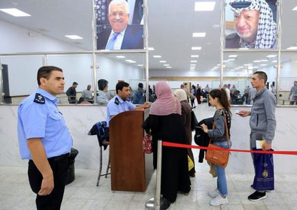 تنقل 5221 مسافر على معبر الكرامة